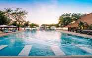 Kolam Renang 5 Club Paradise Palawan