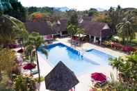 Swimming Pool The Tamarind Lake Villa