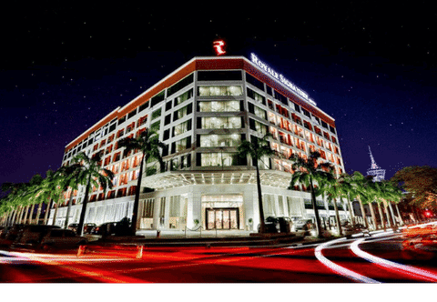 Exterior Royale Signature Hotel