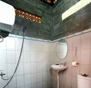 Toilet Kamar 5 Pondok Bamboo Sendangsari