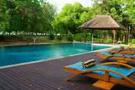 Swimming Pool Puri Komodo Resort