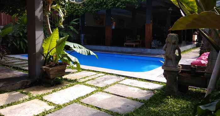 Kolam Renang Kencana Ubud Cottage