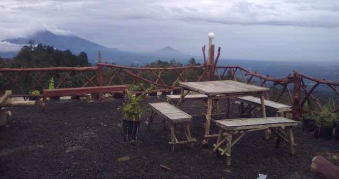 Lobby Ecobromo Homestay