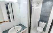 Toilet Kamar 5 Don Muang Hotel