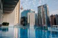 สระว่ายน้ำ Ramada Suites by Wyndham Kuala Lumpur City Centre