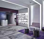 Lobby 7 YOTEL Singapore Orchard Road