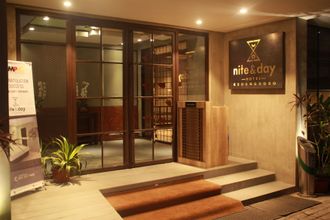 Luar Bangunan 4 Nite & Day Surabaya - Kedungdoro