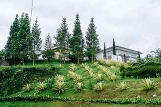 Exterior 4 Beth Kasegaran Theresia Hotel