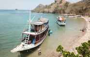 Nearby View and Attractions 7 Boatel Komodo