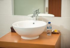 Bilik Mandi dalam Bilik 6 Ne Rus Guest House