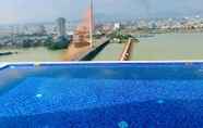 สระว่ายน้ำ 2 Fivitel Danang Hotel