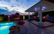 Exterior 2 Luxury Pool Villa 604
