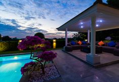 ภายนอกอาคาร 2 Luxury Pool Villa 604