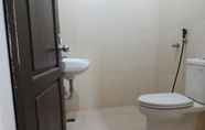 Toilet Kamar 5 Hotel Puteri Gading