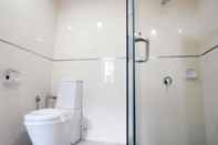 Toilet Kamar Tune Hotel - Waterfront Kuching