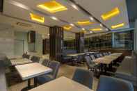 Restaurant Galaxy (Picasso Sky Wing)