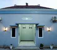 Exterior 6 Sitiinggill Guest House Syariah