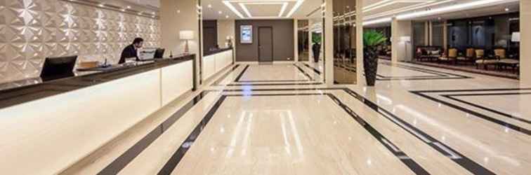 Lobi Mandarin Hotel Managed by Centre Point