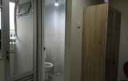 Toilet Kamar 5 Cozy Room Gading Nias Residence Apartment (T3S)