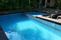 Swimming Pool Alamanda Homestay