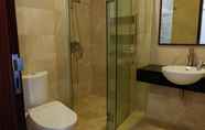 Toilet Kamar 7 Pearl Garden by Homtel 