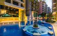 Swimming Pool 2 Citrus Grande Hotel Pattaya by Compass Hospitality