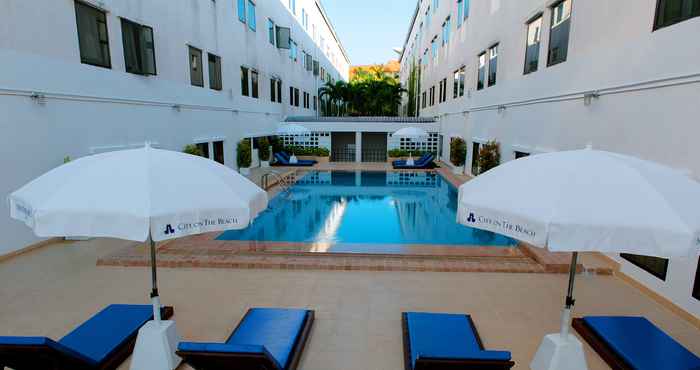 Swimming Pool Ambassador City Jomtien Pattaya (Inn Wing)