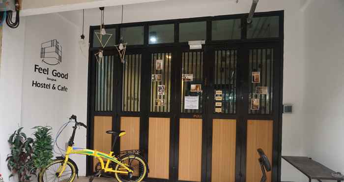 Bangunan Feel Good Bangkok Hostel