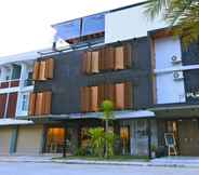 Exterior 3 The Plug hotel @ i-Biz Avenue