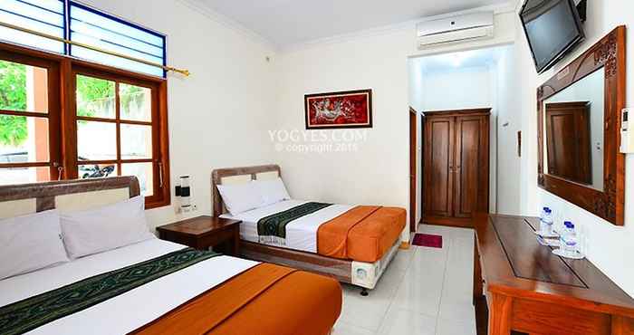Bedroom Hotel Bukit Uhud Syariah Yogyakarta