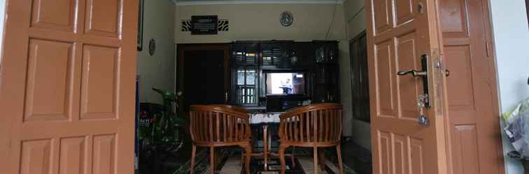 Lobby Kembar Guesthouse