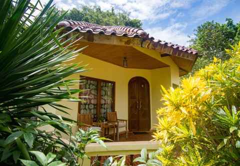 Exterior Bara Beach Bungalows