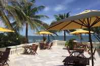 Bar, Kafe, dan Lounge Allezboo Beach Resort & Spa
