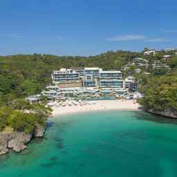 Crimson Resort and Spa Boracay, SGD 344