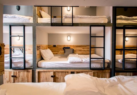 침실 Sleepy Dealer Hostel Bar