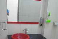 In-room Bathroom Guest House Pelangi