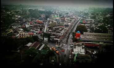 Atraksi di Area Sekitar 4 Guest House Pelangi