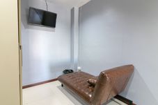 In-room Bathroom The Rooftop Residence