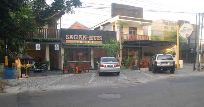 Luar Bangunan Sagan Huis Hotel