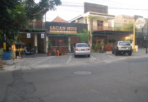 Exterior Sagan Huis Hotel
