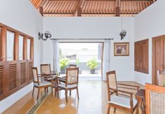 Functional Hall 7 Family 6 Bedroom at Ndalem Sardan