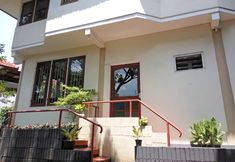 Exterior 6 Budget Room at Wisma Purba Danarta