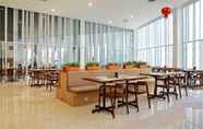 Restaurant 7 Sparks Convention Hotel Lampung