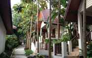 Luar Bangunan 7 Tok Little Hut