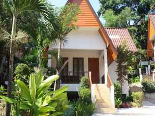Tok Little Hut, THB 1,561.47