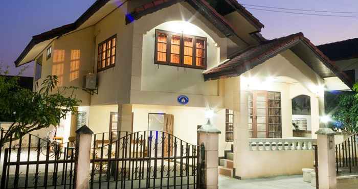 Luar Bangunan Mutthong House