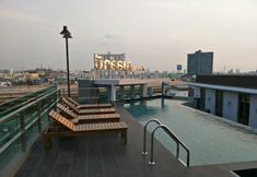 สระว่ายน้ำ 4 Bella B Hotel Bang Kruai Rama 7