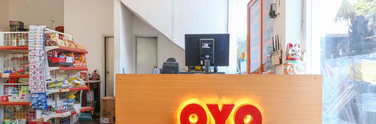 로비 OYO 1670 Likko Inn