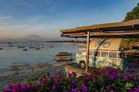 Nhà hàng Playgrounds Wave Lodge 