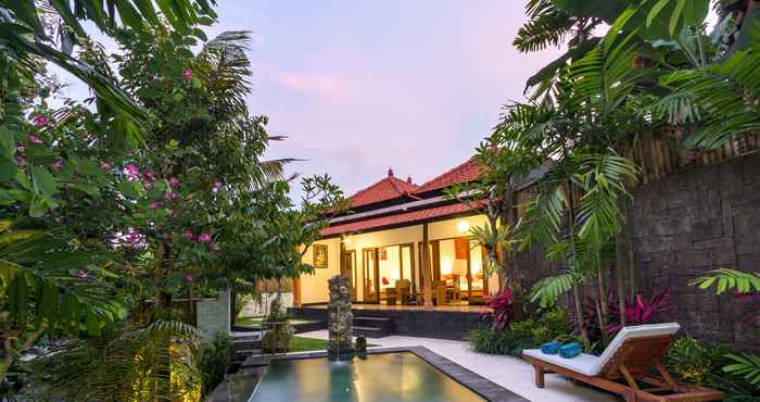 Kolam Renang The Sempuana Villa